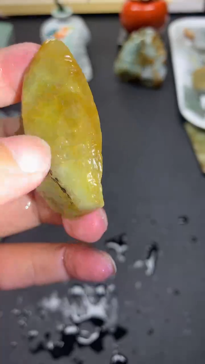 【闪购商品】翡翠颈饰未镶嵌天然翡翠A货