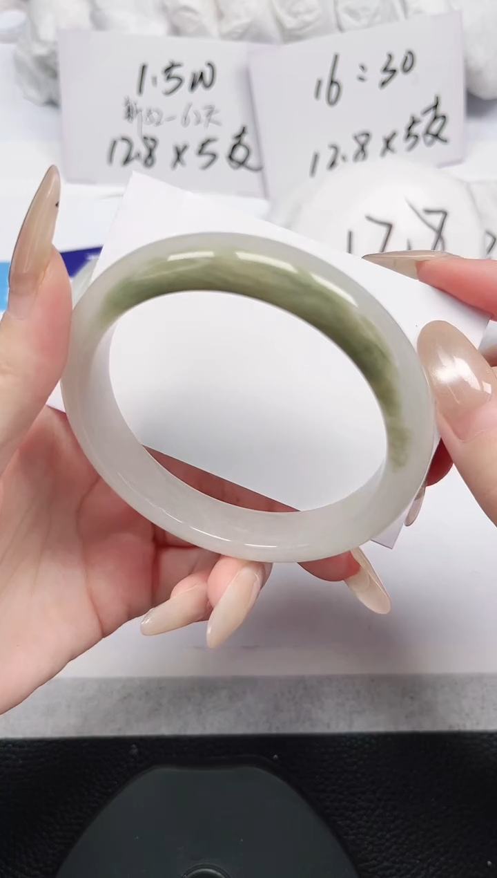 未镶嵌手镯石英岩玉145-62/63