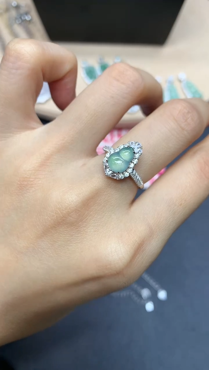 【闪购商品】翡翠戒指银S925镶嵌葫芦【多样性发其一】