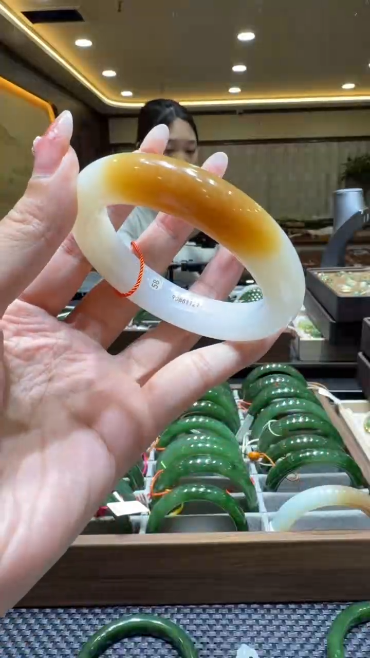 颈饰未镶嵌和田玉手镯58