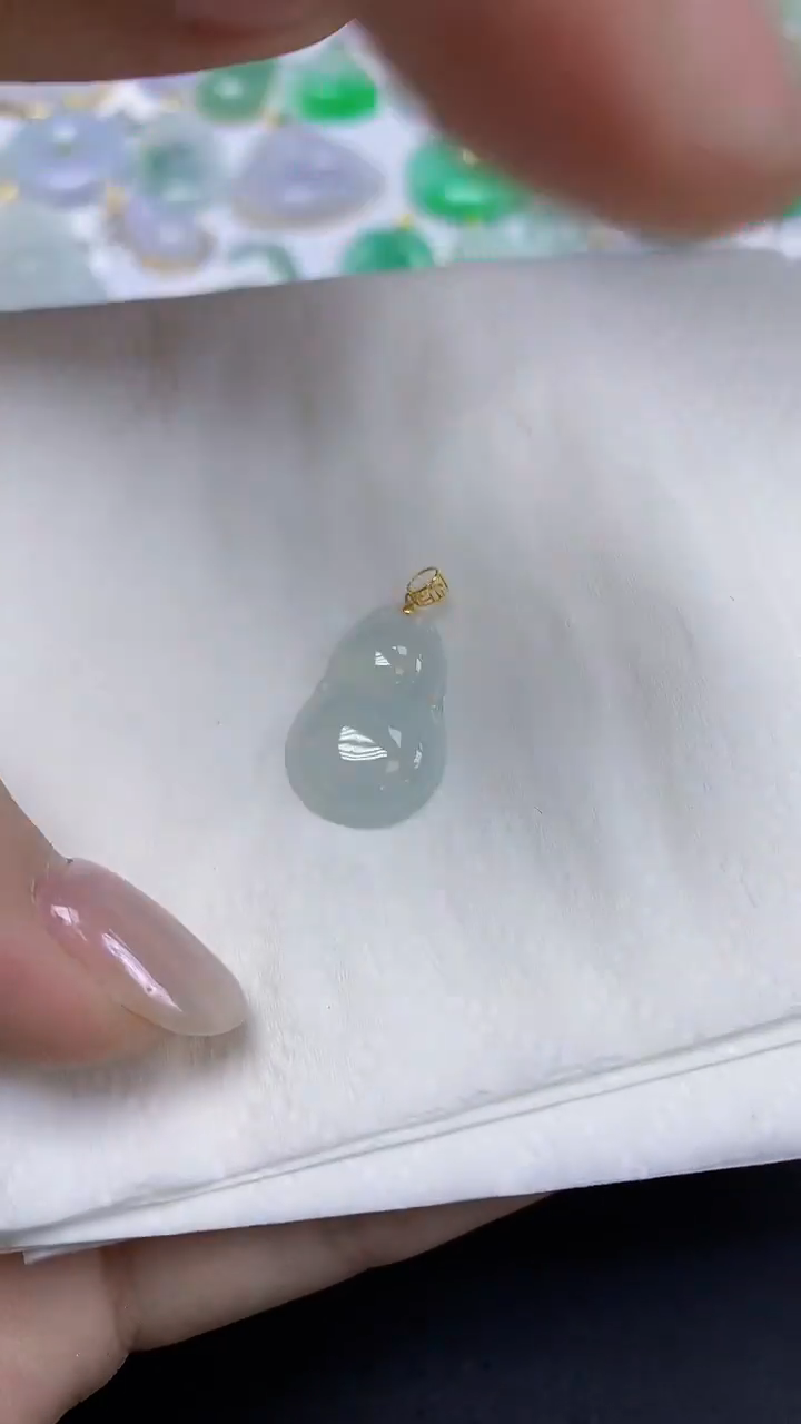 翡翠18K金镶嵌颈饰天然缅甸翡翠A货