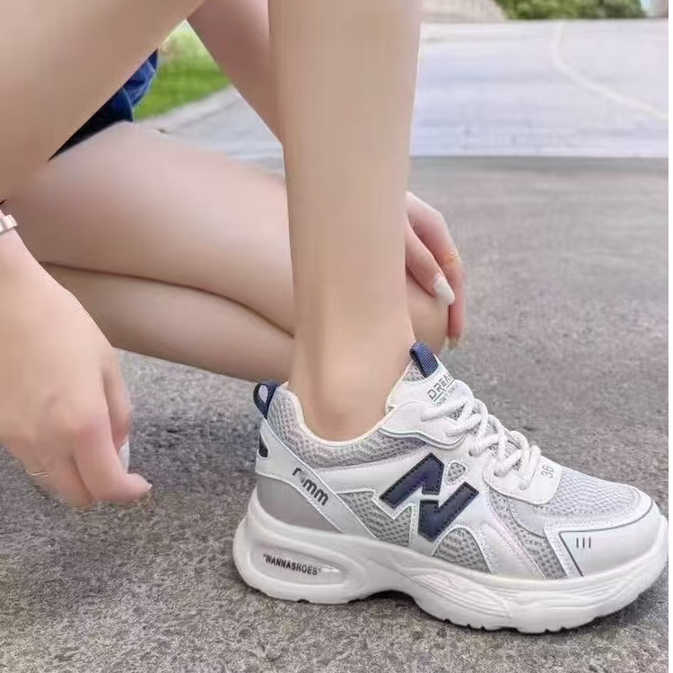 新款百搭轻便网面休闲鞋022白盒