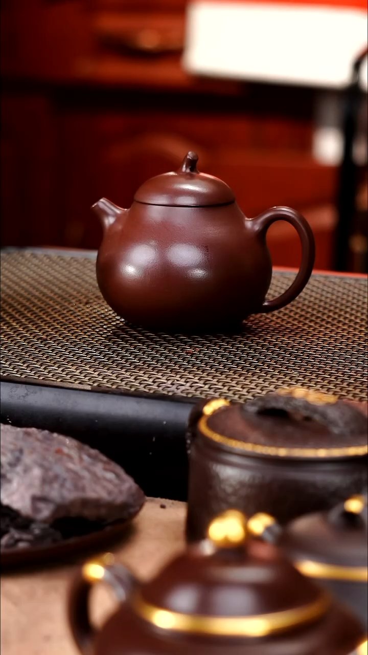 茶壶紫砂纯料龙血砂精工茄瓜160cc