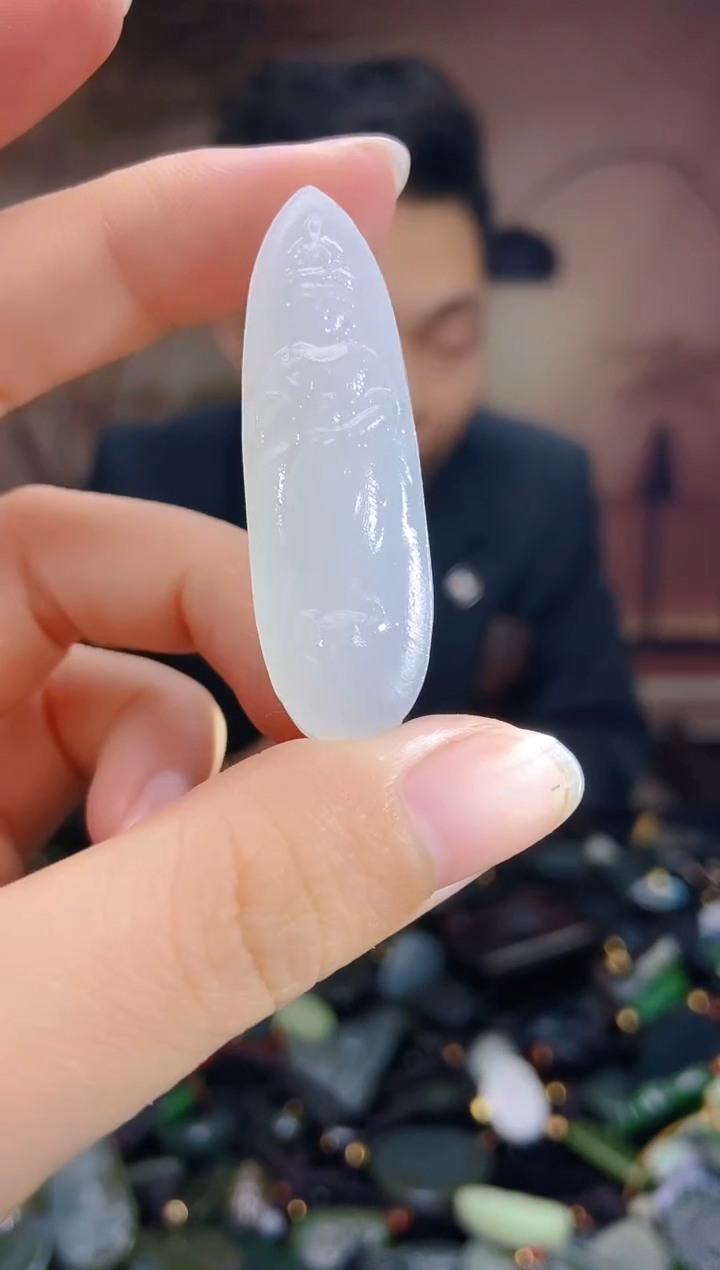 颈饰未镶嵌和田玉1