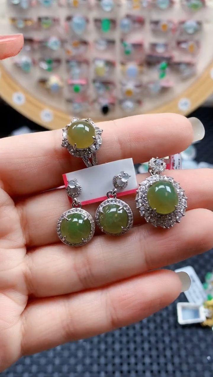 银S925镶嵌戒指翡翠天然A货缅甸翡翠