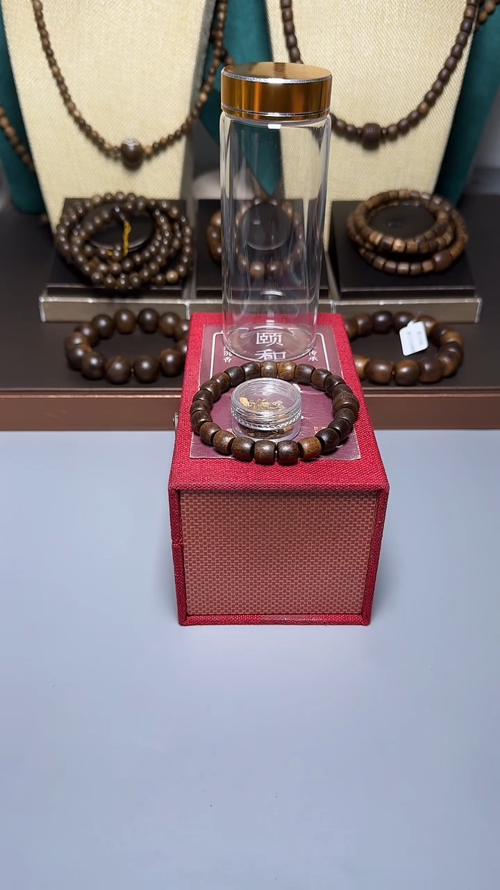 沉香富森红土s0.8桶珠单圈