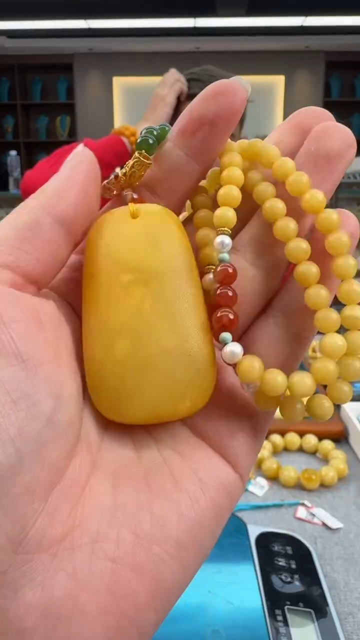 【闪购商品】琥珀颈饰未镶嵌秒拍号186