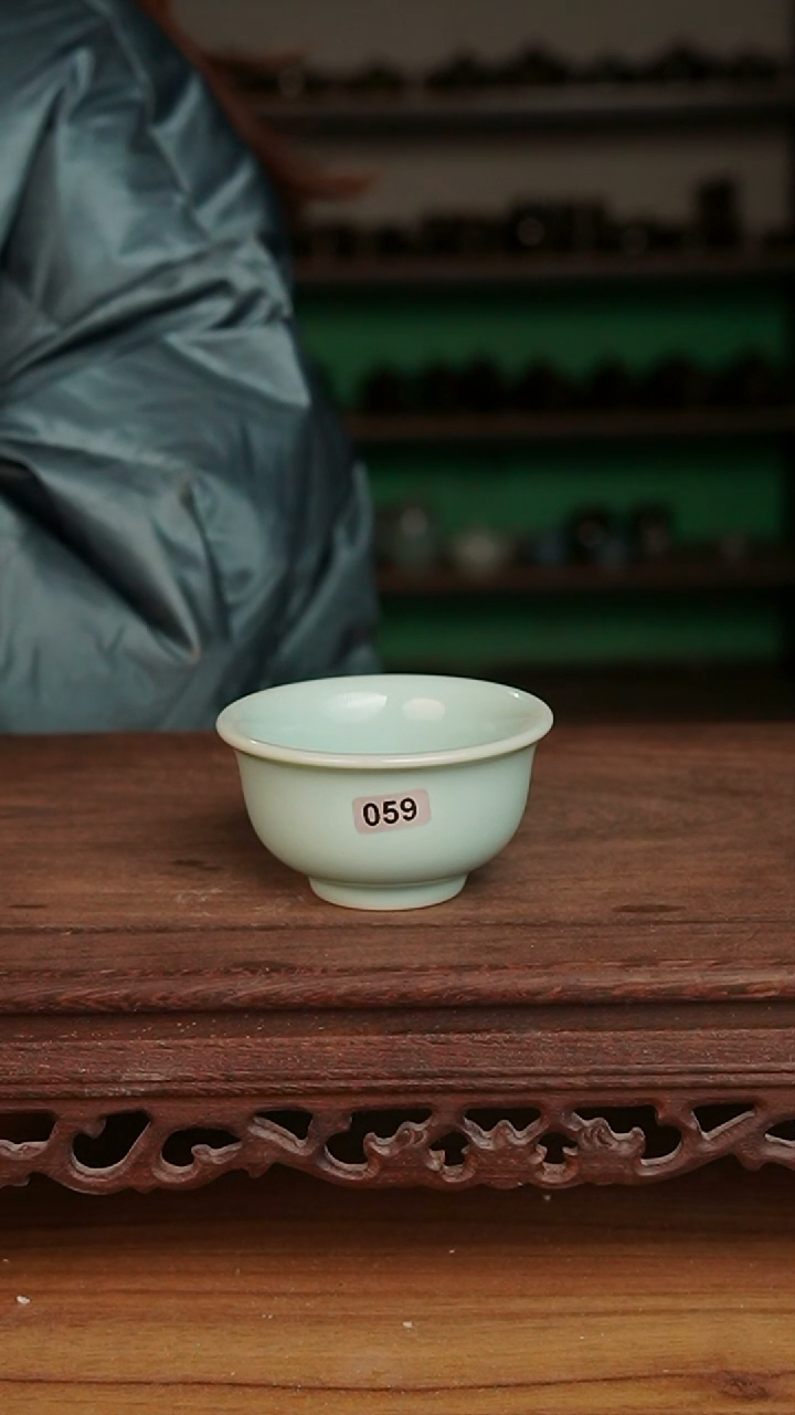 杯059号天青压手杯微微不完美