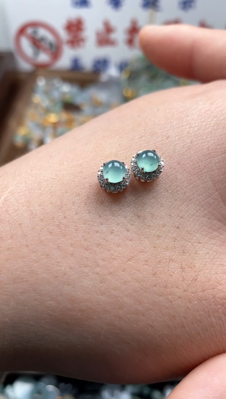 【闪购商品】翡翠颈饰未镶嵌哥哥