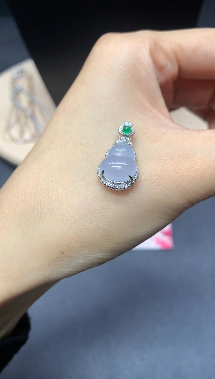 【闪购商品】翡翠吊坠(不含链)银S925镶嵌葫芦【多样性发其一】