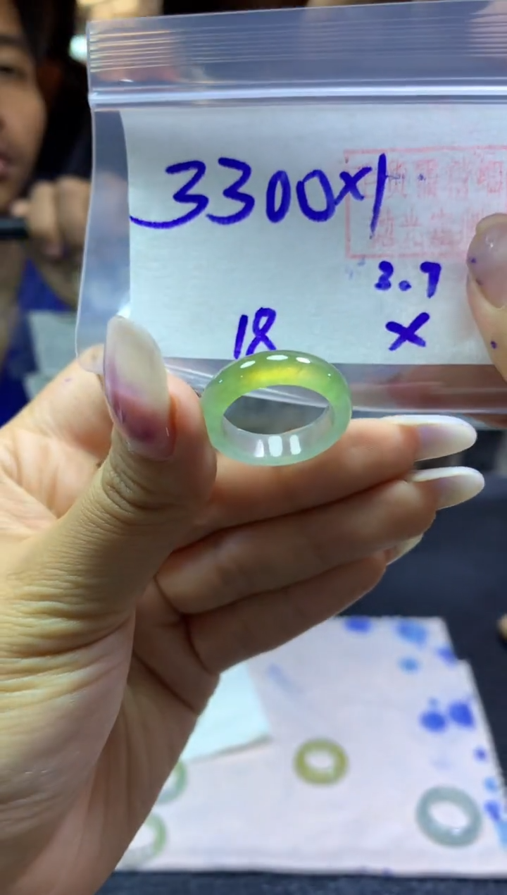 【闪购商品】定制翡翠未镶嵌戒圈#3300元-毛货需精细抛光