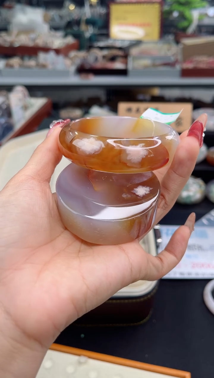 【闪购商品】石英质玉手镯未镶嵌59圈口（赠品镯心）S98181