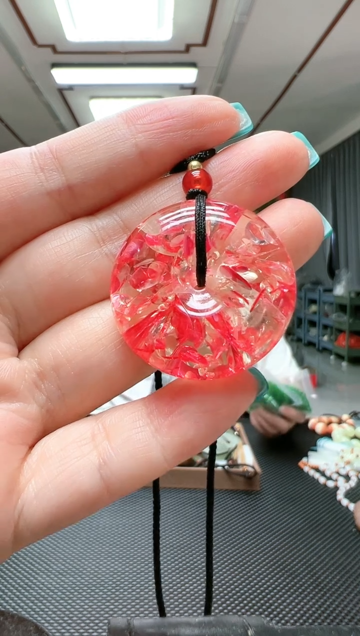 未镶嵌颈饰琥珀多样性发货其中发一