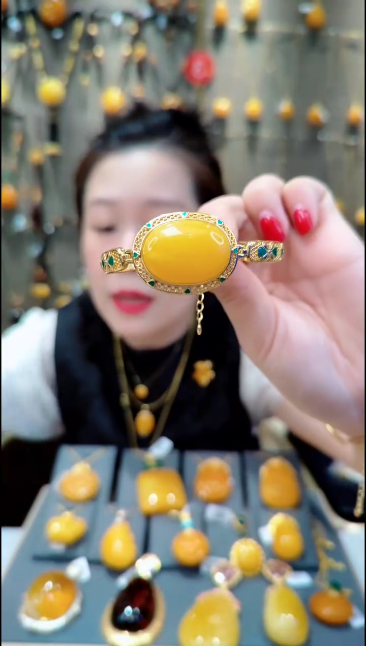 【闪购商品】蜜蜡手镯银S925镀金镶嵌H735蜜蜡手镯