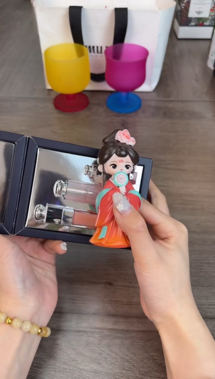 瓷片新号开播漏不停@@CQ576