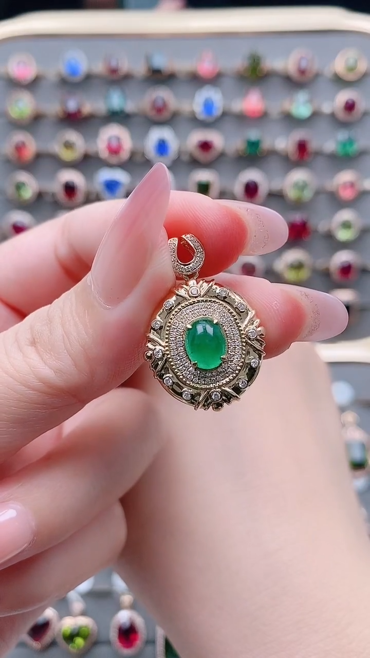 吊坠(不含链)18K金镶嵌祖母绿我*梦1.5克拉