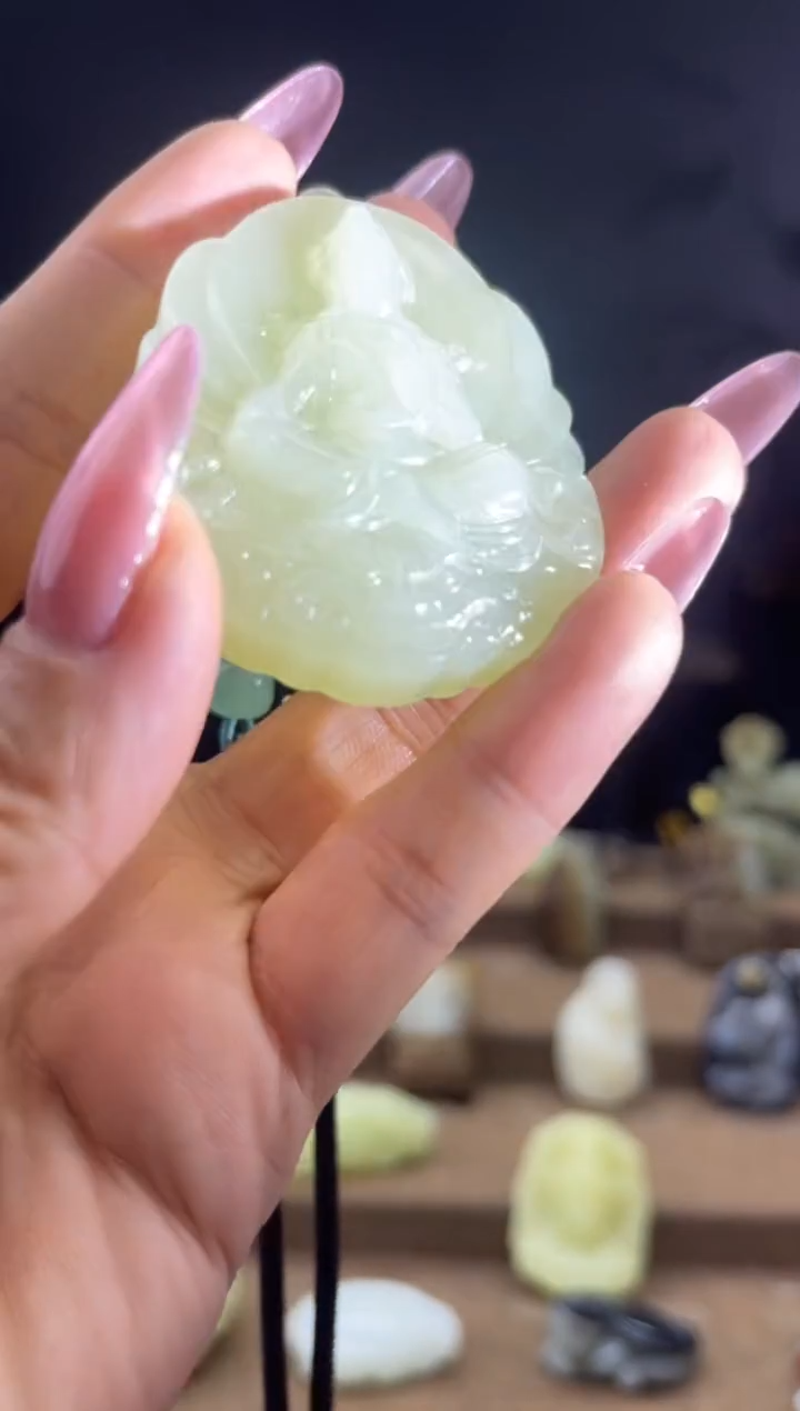 颈饰未镶嵌和田玉1