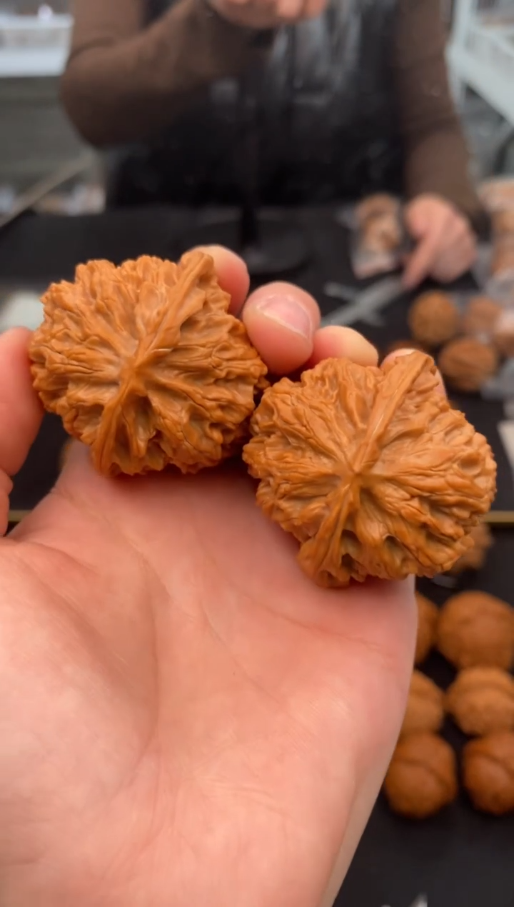 【闪购商品】文玩核桃把件苹果园43-u266