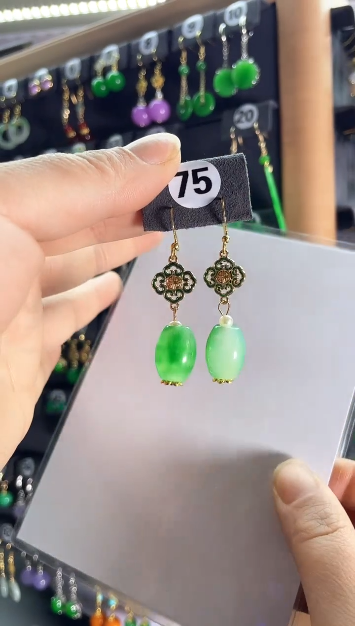 【闪购商品】翡翠耳饰银S925镶嵌75....