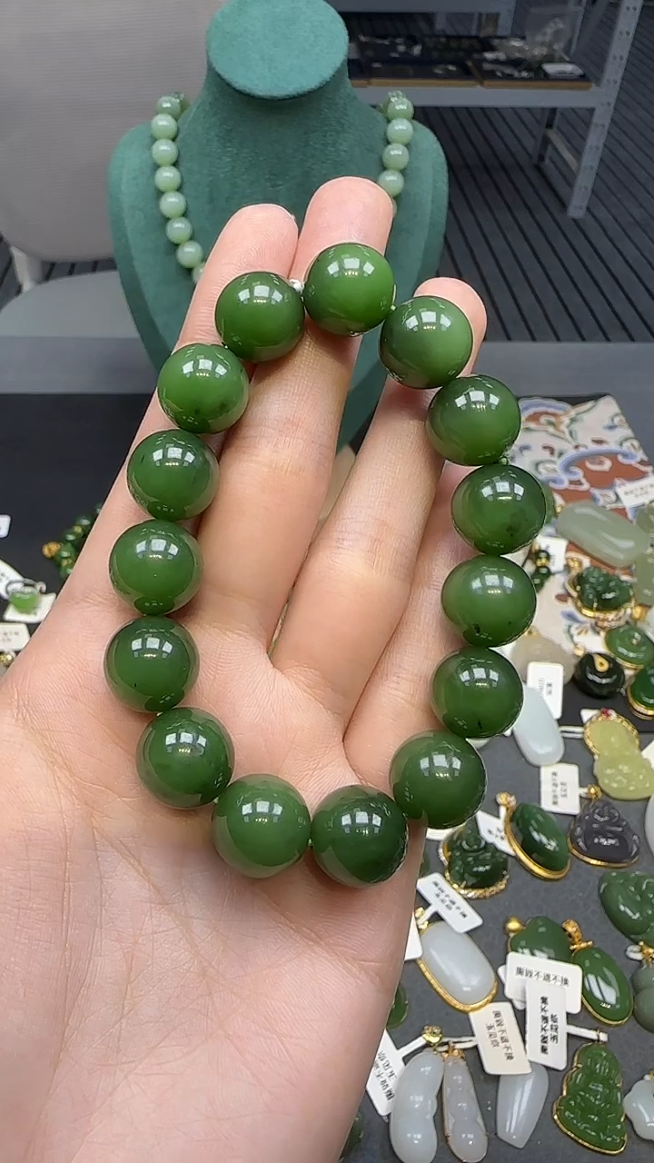 未镶嵌手串和田玉1