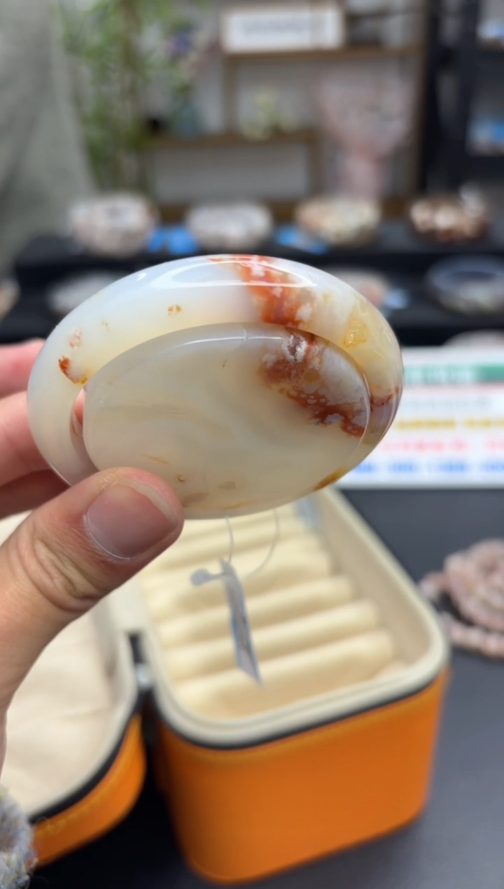 【闪购商品】石英质玉手镯未镶嵌A46(54圈赠送镯心)