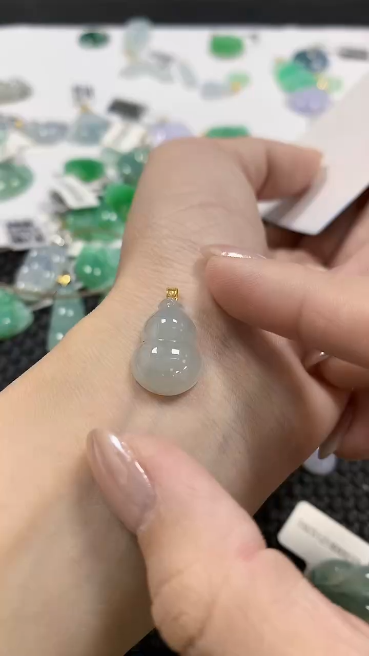 颈饰18K金镶嵌翡翠天然缅甸翡翠a货百元以上9元证书费自理