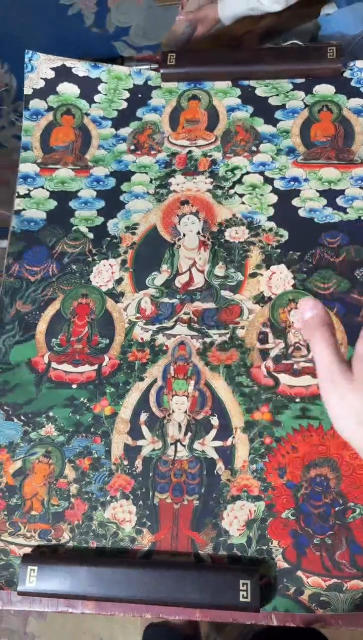 卷轴画龙妹的唐卡tk16