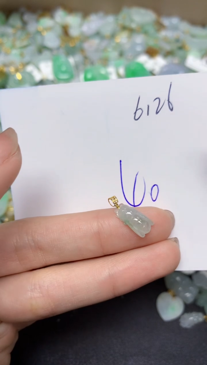 【闪购商品】翡翠颈饰18K金镶嵌天然翡翠A货