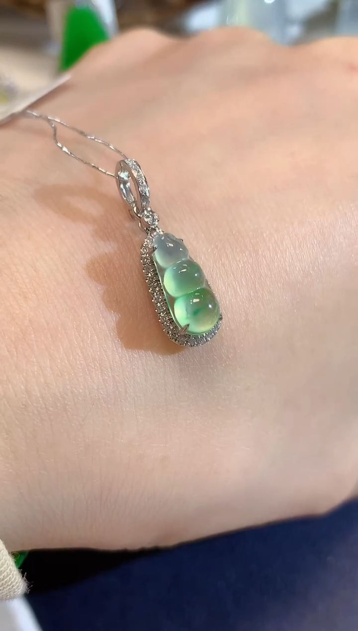 吊坠(不含链)18K金镶嵌翡翠A14 多样性发货一件