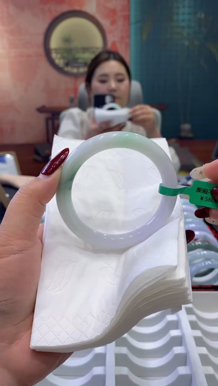 【闪购商品】翡翠手镯未镶嵌多人009039