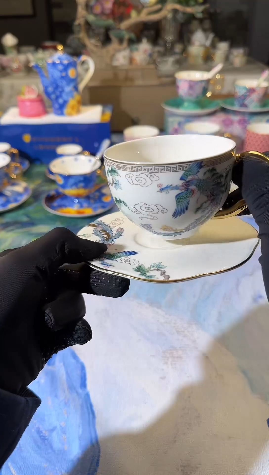 【闪购商品】瓷片手绘描金可进微波炉洗碗机 送小汤勺