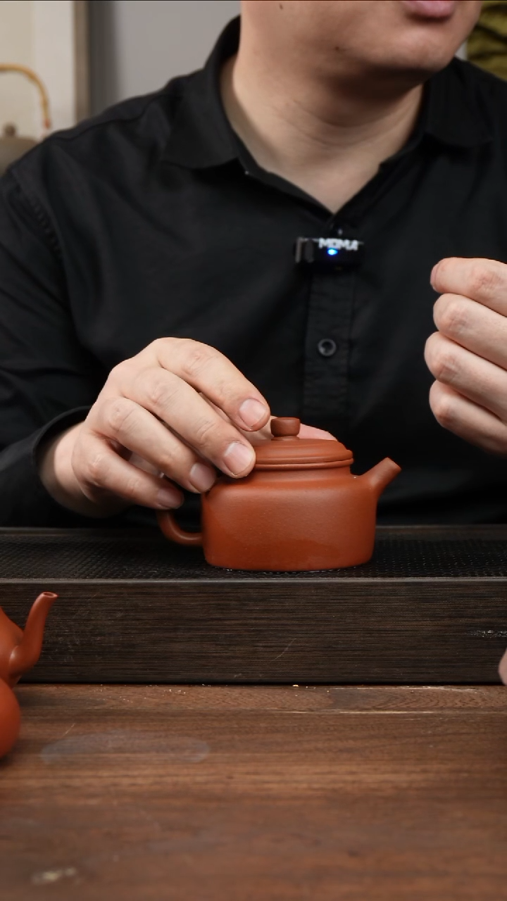 茶杯紫砂红清水德钟      200CC  