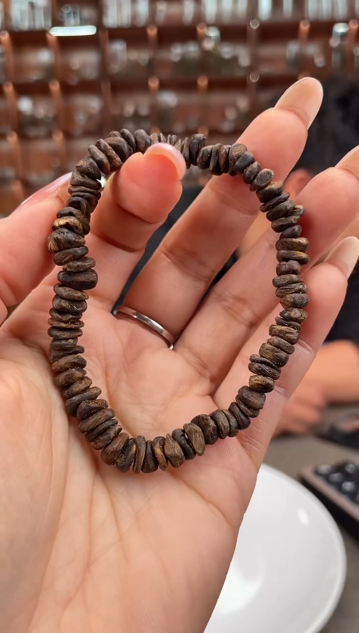 【闪购商品】沉香手串113号沉水香港多样性发一条