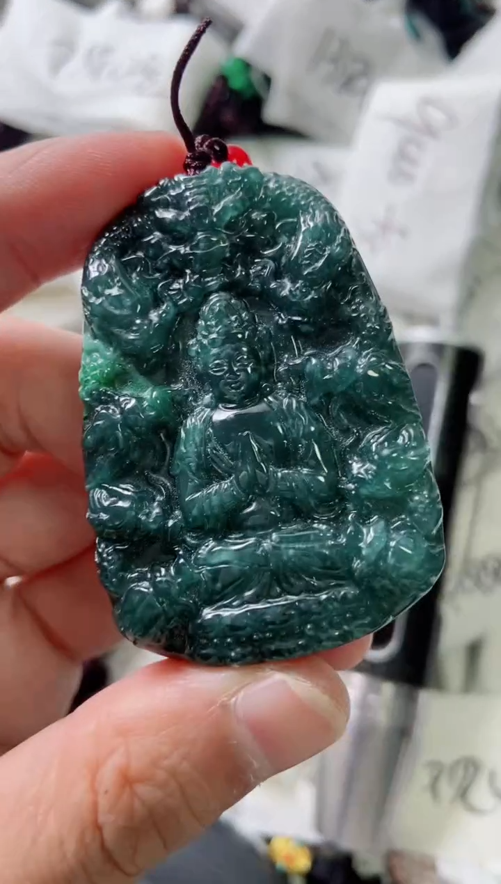 颈饰未镶嵌翡翠3