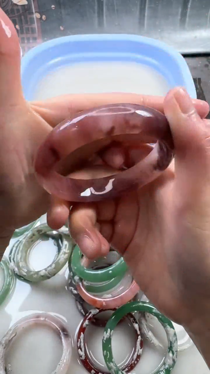 【闪购商品】石英质玉手镯未镶嵌65