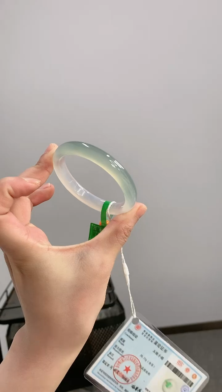 【闪购商品】玛瑙/玉髓手镯未镶嵌54圈