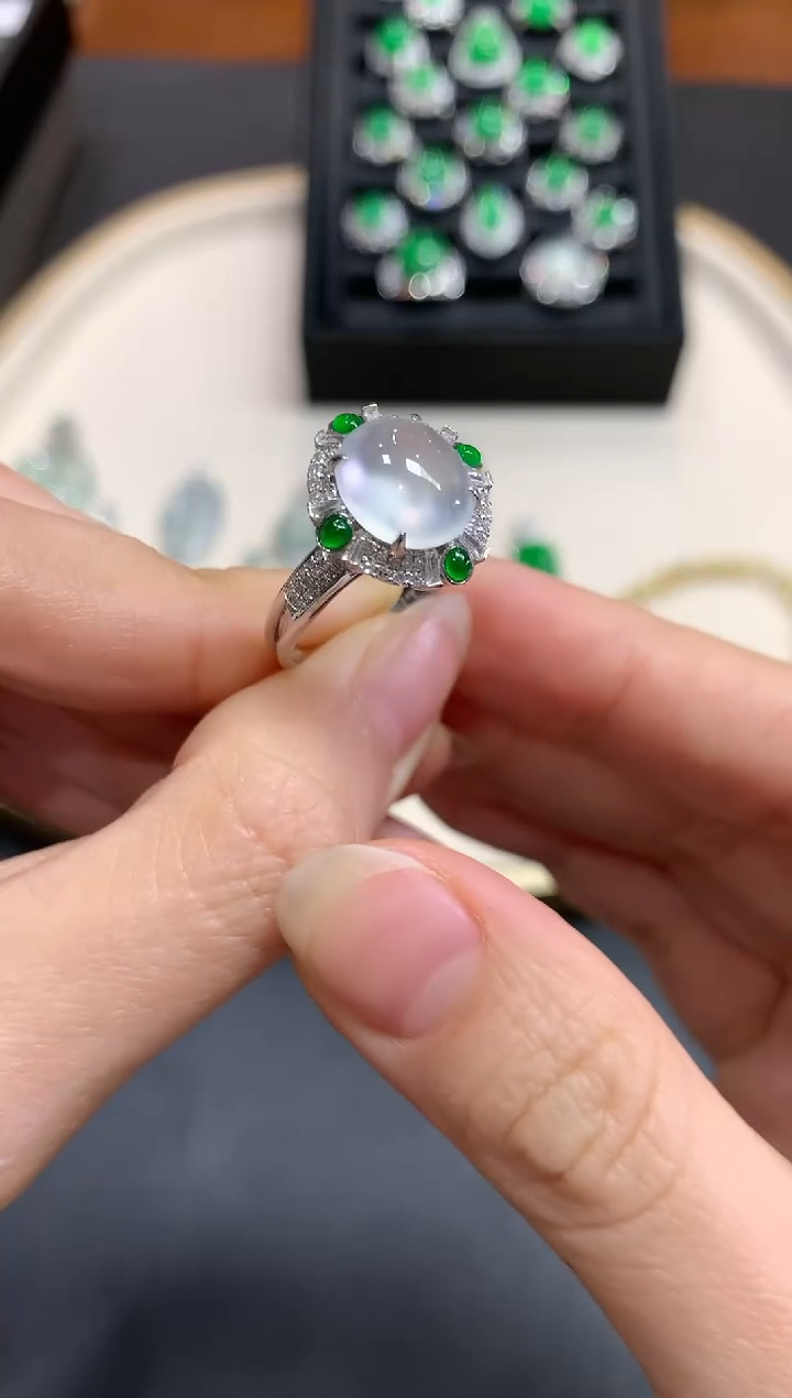 【闪购商品】翡翠戒指18K金镶嵌A681|15000