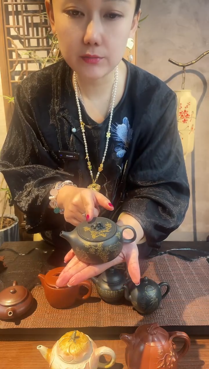 【闪购商品】紫砂茶壶九龄君子兰松影太湖石井栏