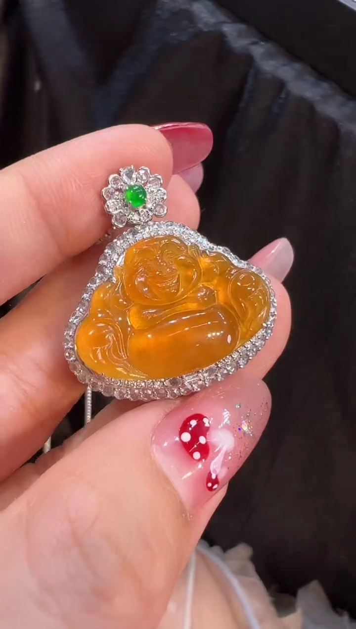 【闪购商品】翡翠颈饰18K金镶嵌吊坠