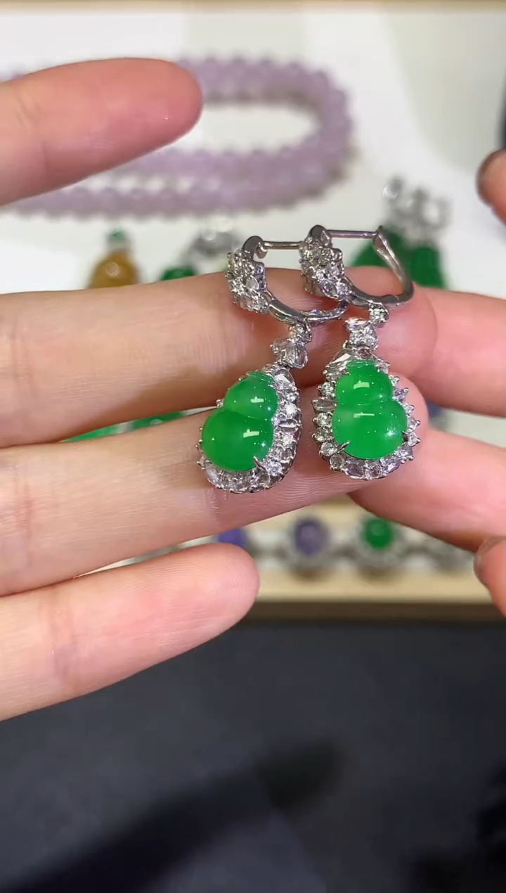 【闪购商品】翡翠颈饰18K金镶嵌团购64