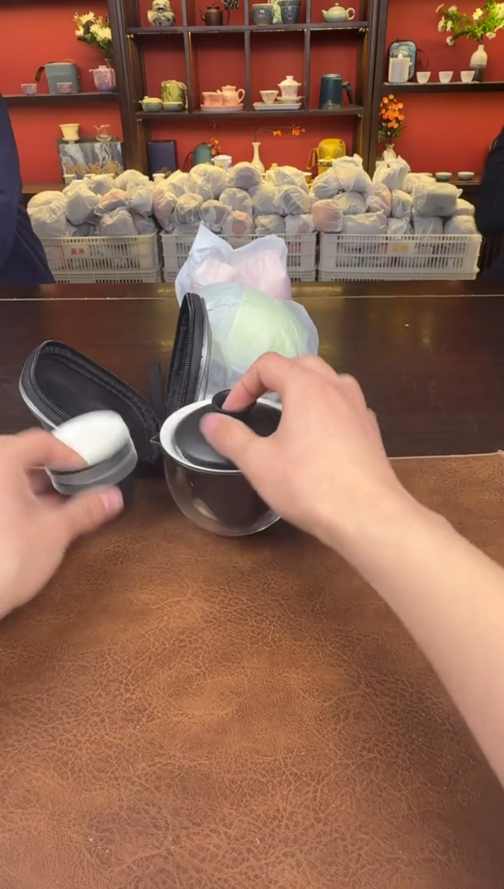 【闪购商品】黑山水盖碗111111111111111