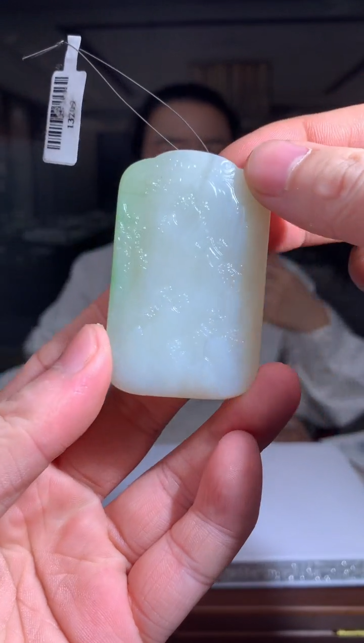 【闪购商品】定制和田玉Boss阳天然和田玉（拍一发一）