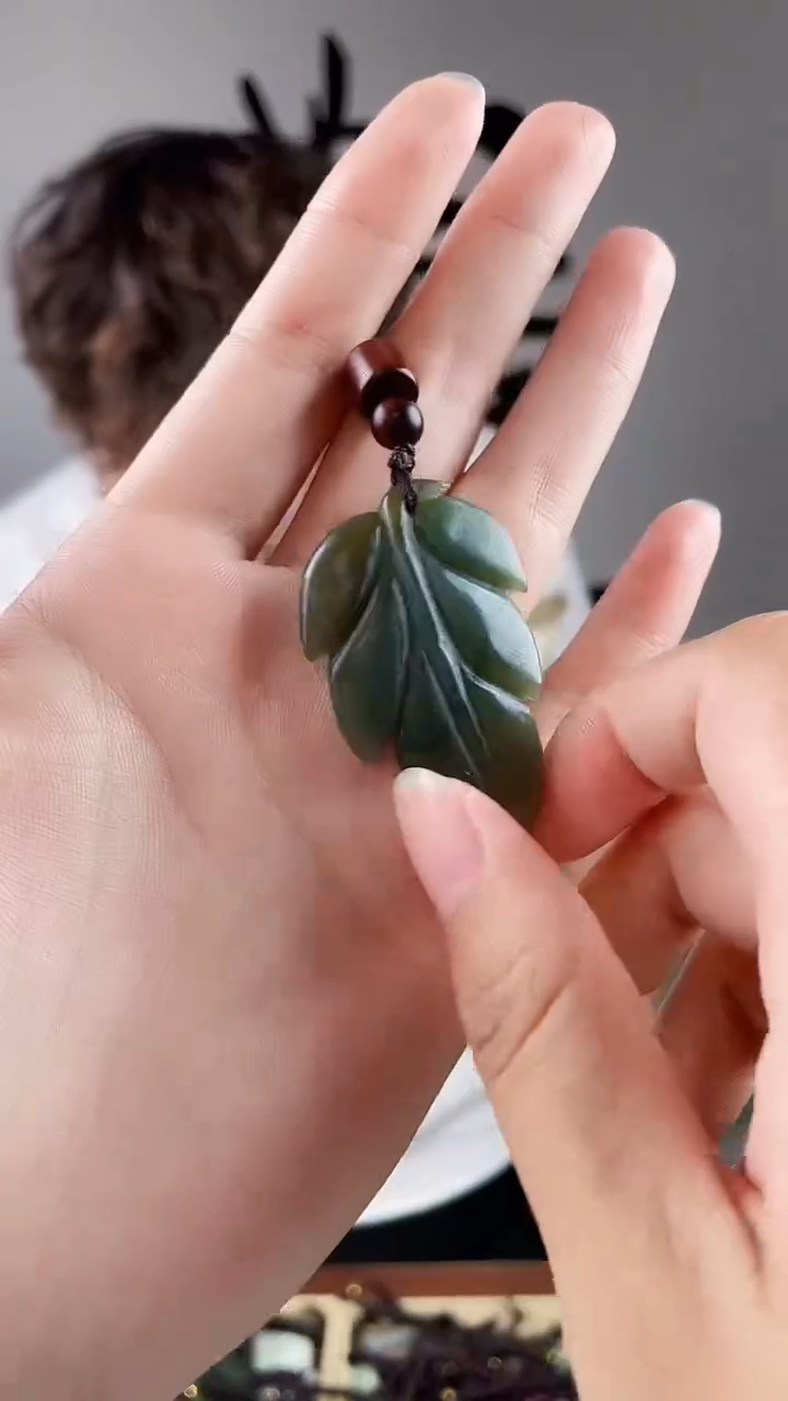 和田玉未镶嵌颈饰拍一发一，多样性发货