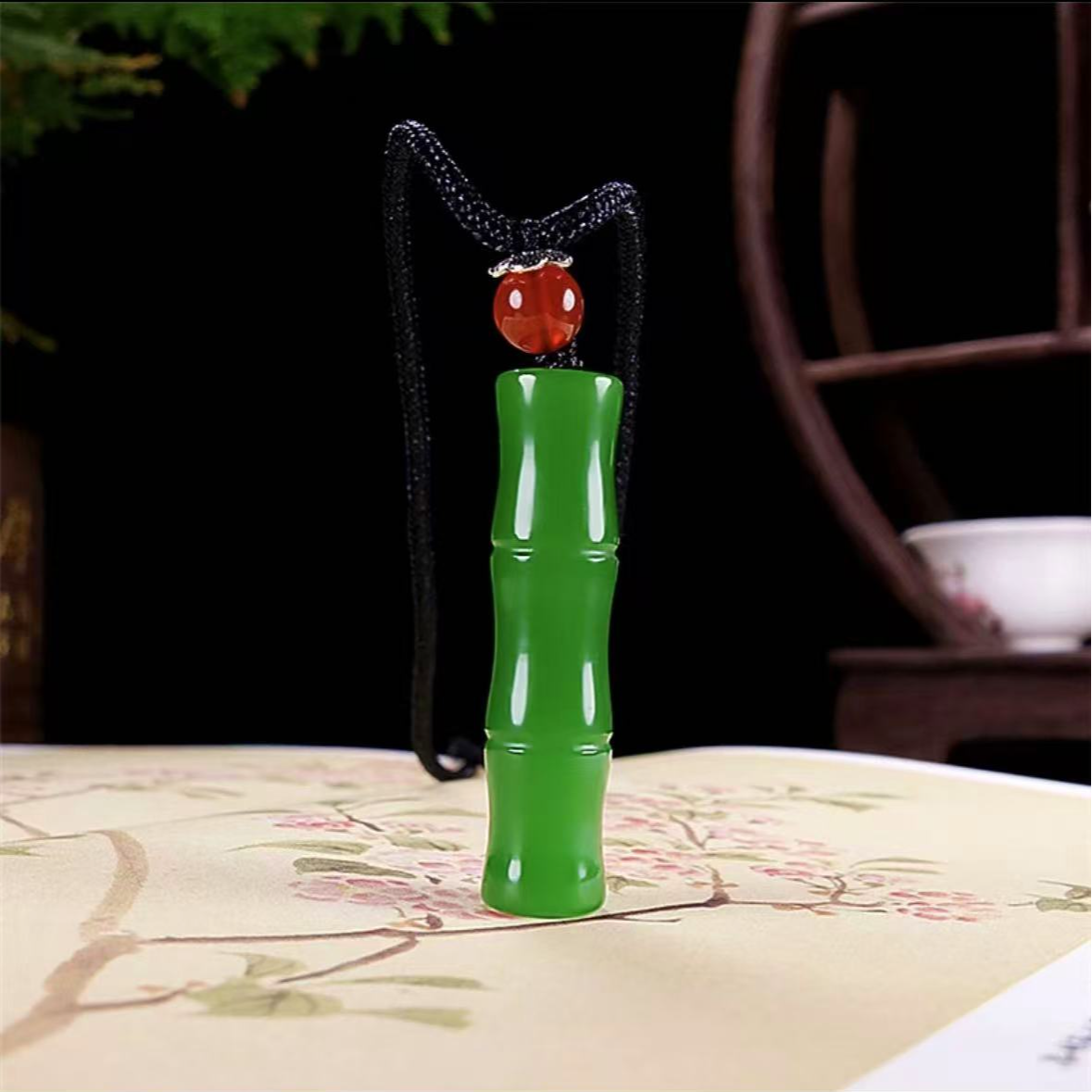 辣阳绿节节高升吊坠