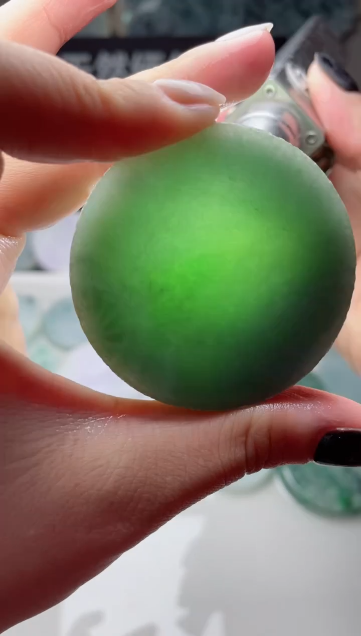 【闪购商品】翡翠颈饰未镶嵌3740......