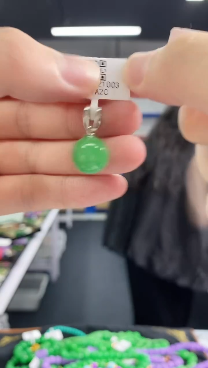 翡翠未镶嵌吊坠(不含链)多样性发其一颜色微差