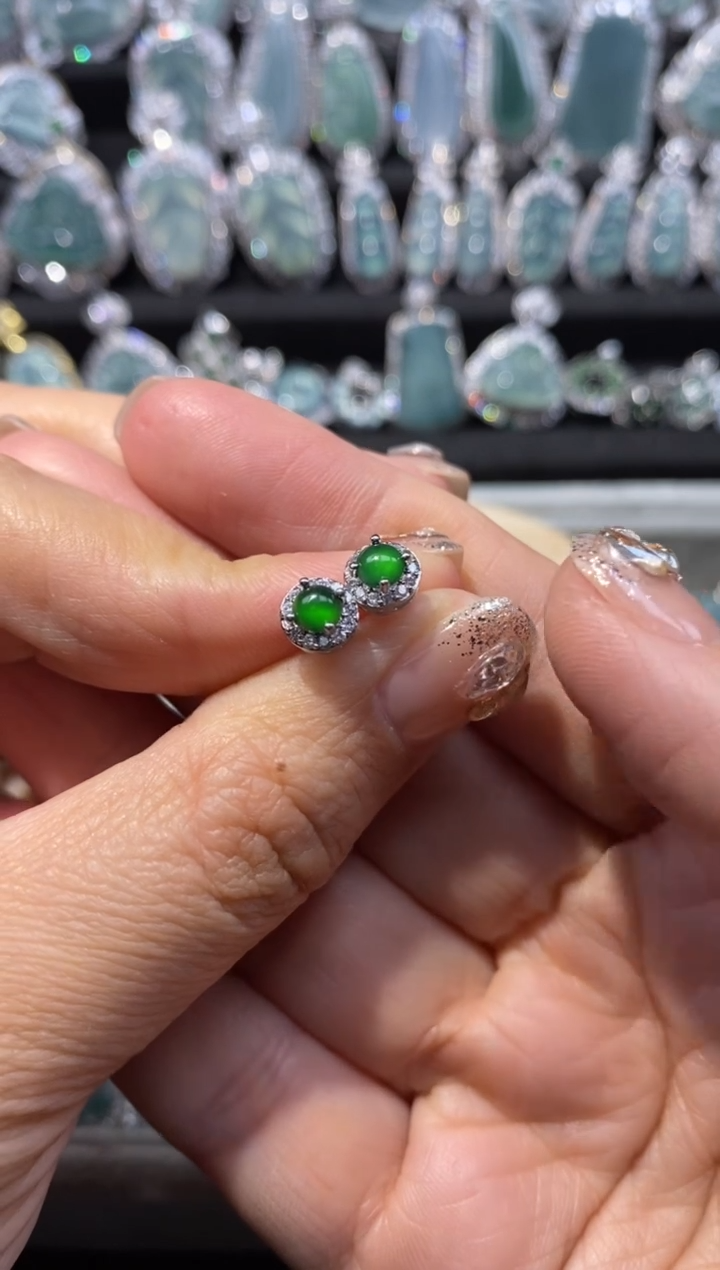 【闪购商品】翡翠颈饰未镶嵌翡翠