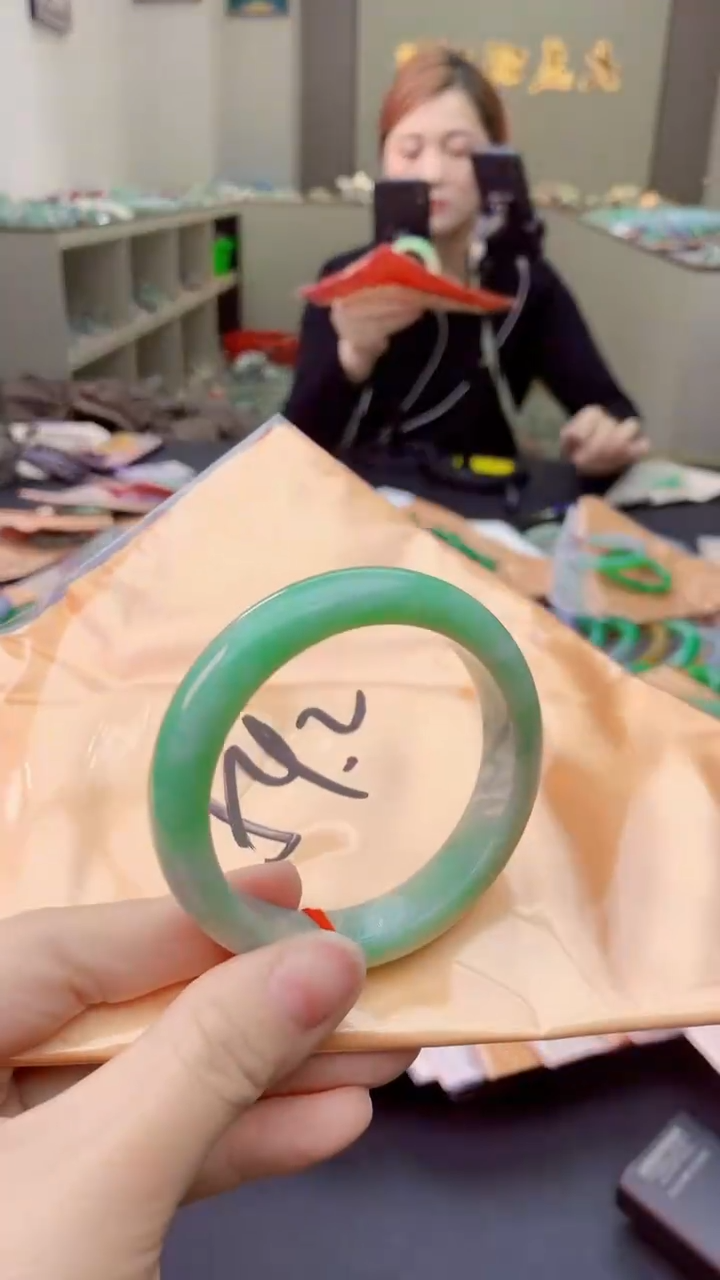 【闪购商品】翡翠手镯未镶嵌0565736163