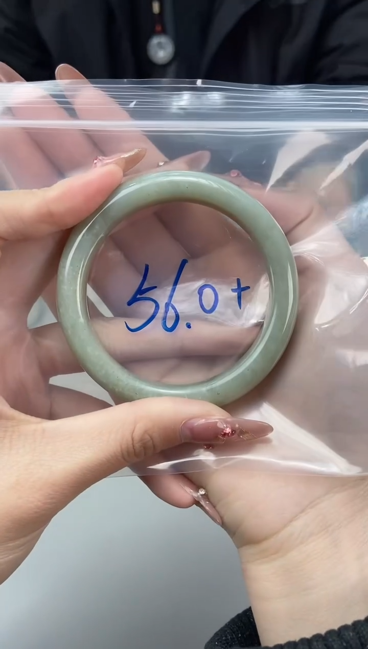 【闪购商品】和田玉手镯未镶嵌和田玉手镯