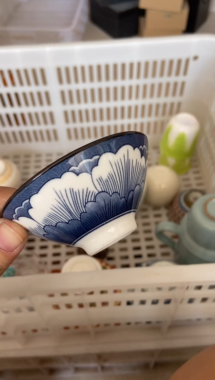 杯无运费险有瑕疵的摄影的产品有使用过的痕迹有点脏介意勿拍